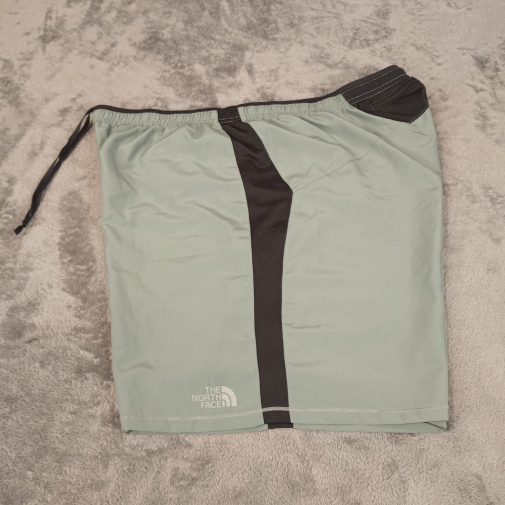 The North Face Shorts Mens XL Gray Flash Dry Stretch Hiking Outdoor Drawstring